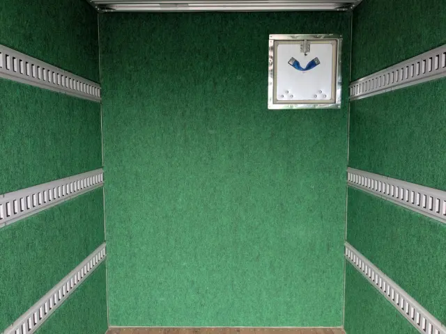 三菱 キャンター 2RG-FBAV0(2WD)の写真16