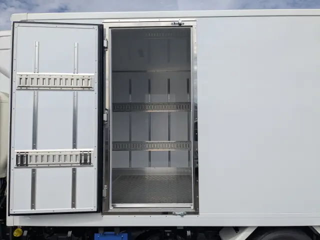 日野 デュトロ 2WG-XZU713N(2WD)の写真36