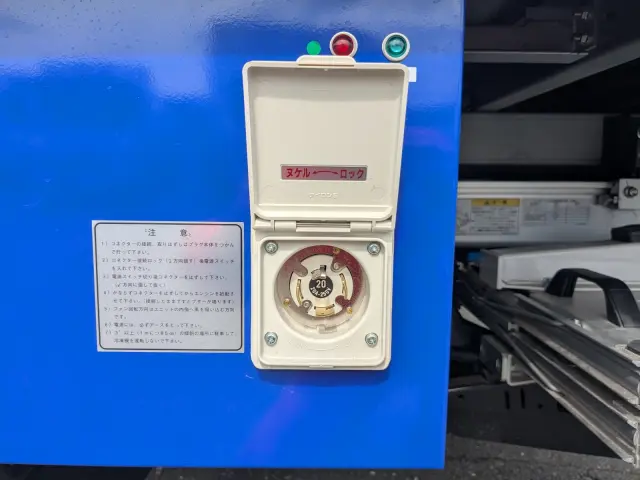 日野 デュトロ 2WG-XZU713N(2WD)の写真37
