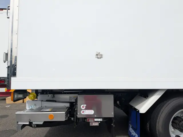 日野 デュトロ 2WG-XZU713N(2WD)の写真40