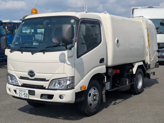 日野 デュトロ 2RG-XZU605X(2WD)の写真1
