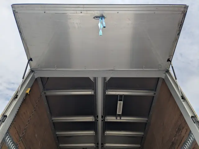 三菱 ファイター 2KG-FK61F(2WD)の写真10