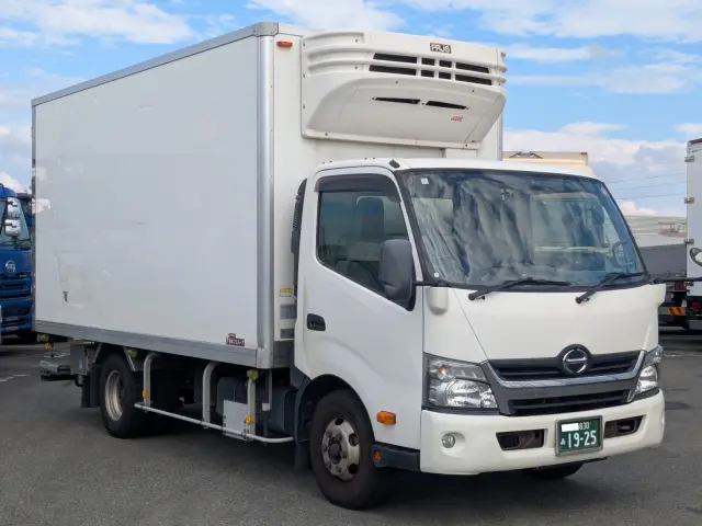 日野 デュトロ TKG-XZU710M(2WD)の写真2