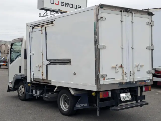 いすゞ エルフ TPG-NLR85AN(2WD)の写真4