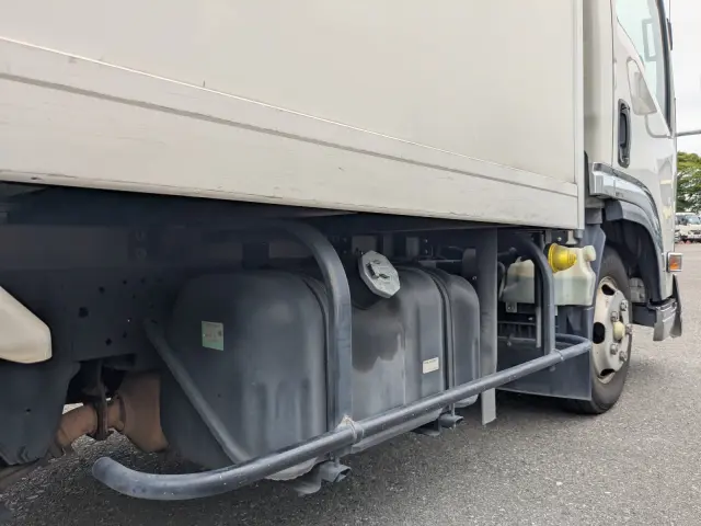いすゞ エルフ TPG-NLR85AN(2WD)の写真39