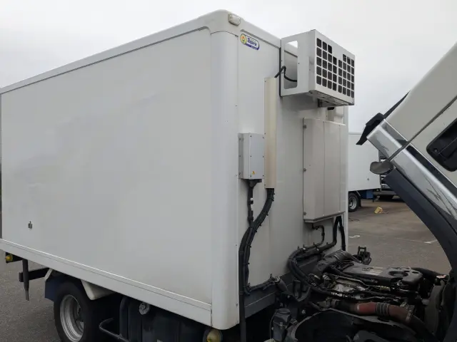 いすゞ エルフ TPG-NLR85AN(2WD)の写真45