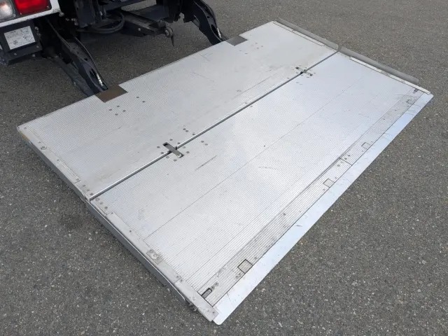 日野 レンジャー 2KG-FD2ABG(2WD)の写真9