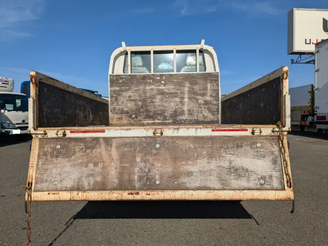 いすゞ エルフ TPG-NJR85A(2WD)の写真6