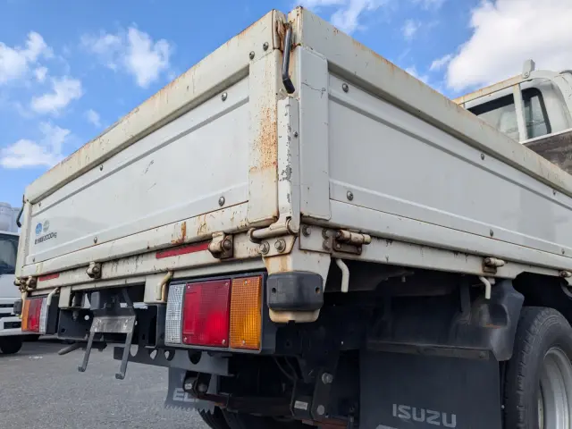 いすゞ エルフ TPG-NJR85A(2WD)の写真8