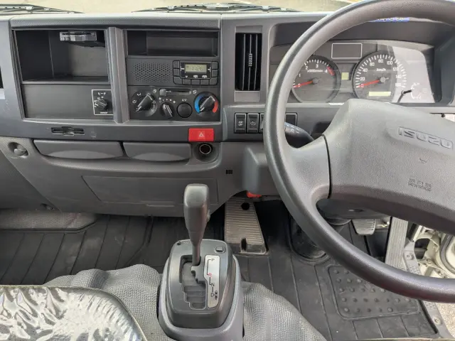 いすゞ エルフ TPG-NJR85A(2WD)の写真25