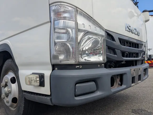 いすゞ エルフ TPG-NJR85A(2WD)の写真27