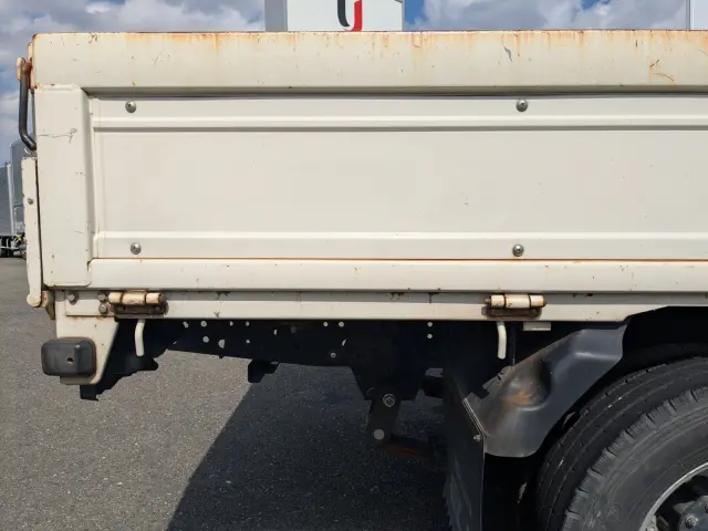 いすゞ エルフ TPG-NJR85A(2WD)の写真32