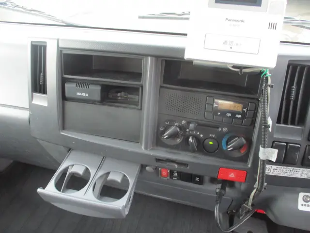 いすゞ エルフ TKG-NPR85YN(2WD)の写真39