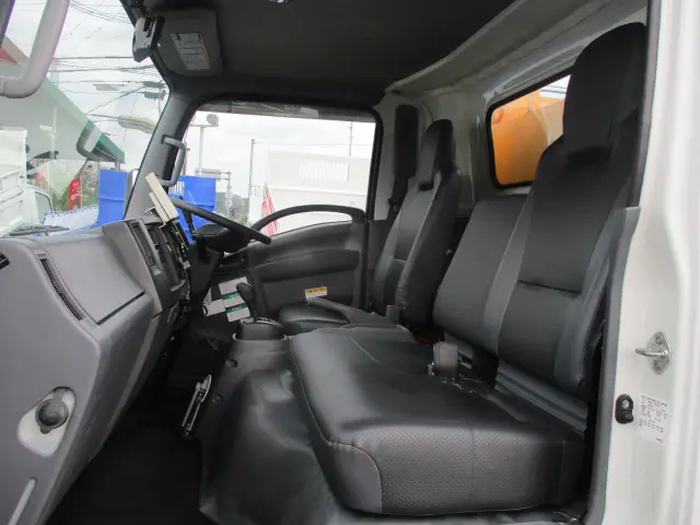 いすゞ エルフ TKG-NPR85YN(2WD)の写真43