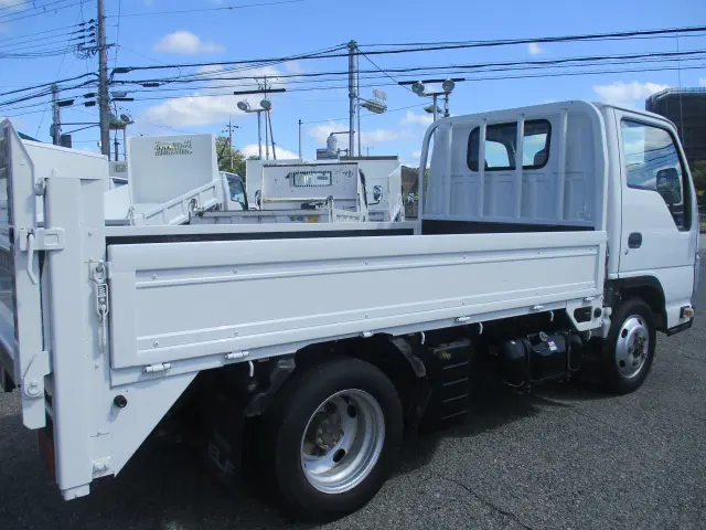 いすゞ エルフ TRG-NHS85AN(4WD)の写真14