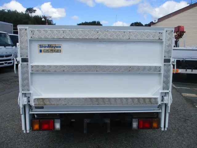 いすゞ エルフ TRG-NHS85AN(4WD)の写真16