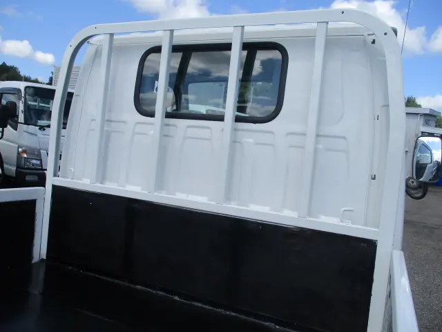 いすゞ エルフ TRG-NHS85AN(4WD)の写真26
