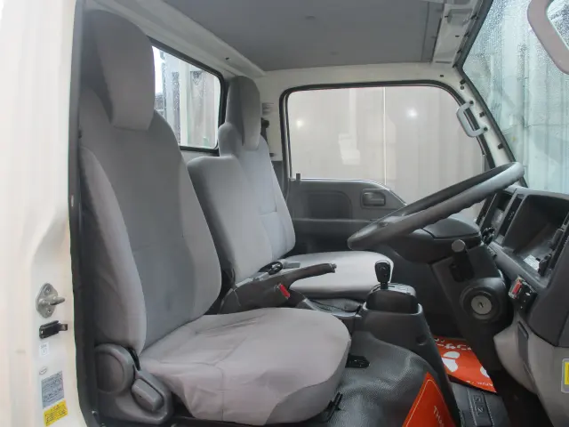 いすゞ エルフ TRG-NHS85AN(4WD)の写真39