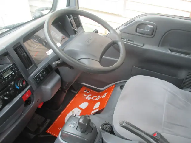 いすゞ エルフ TRG-NHS85AN(4WD)の写真41