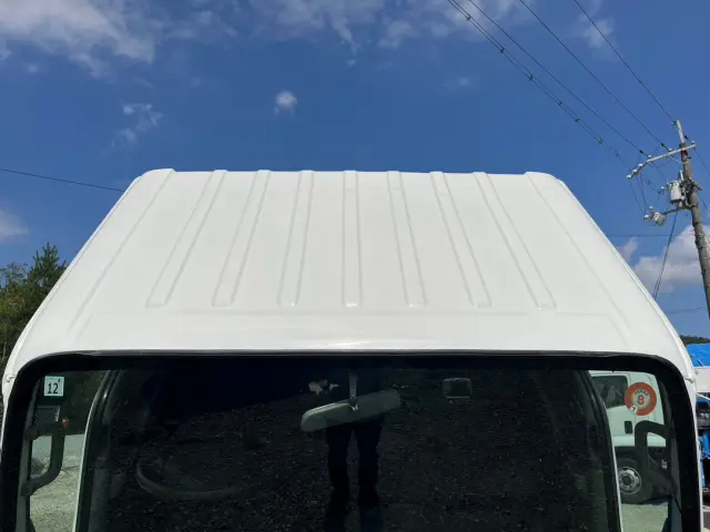 いすゞ エルフ SKG-NKR85AR(2WD)の写真5