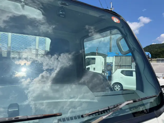 いすゞ エルフ SKG-NKR85AR(2WD)の写真7