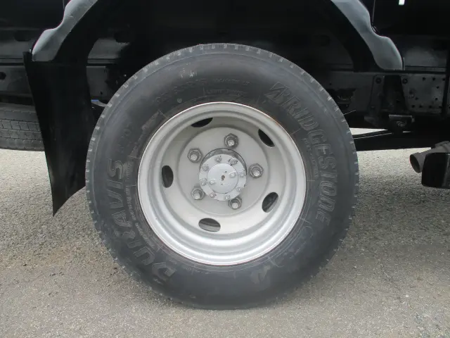 いすゞ エルフ SKG-NKR85AR(2WD)の写真27