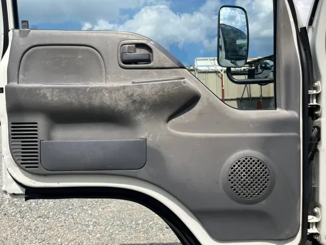 いすゞ エルフ SKG-NKR85AR(2WD)の写真29