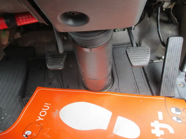 いすゞ エルフ SKG-NKR85AR(2WD)の写真33
