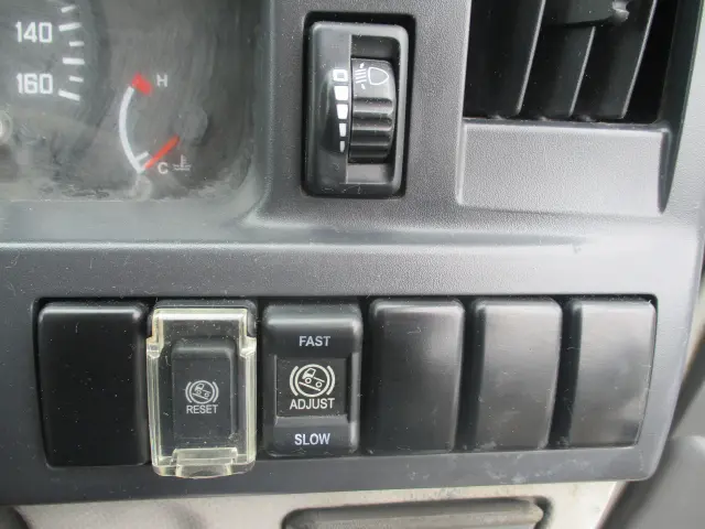 いすゞ エルフ SKG-NKR85AR(2WD)の写真39