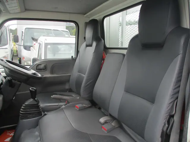 いすゞ エルフ SKG-NKR85AR(2WD)の写真41