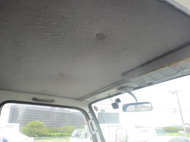 いすゞ エルフ SKG-NKR85AR(2WD)の写真43