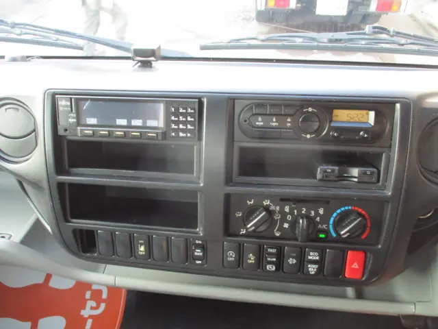日野 デュトロ TKG-XZU710M(2WD)の写真35