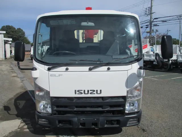 いすゞ エルフ TKG-NMR85AN(2WD)の写真2