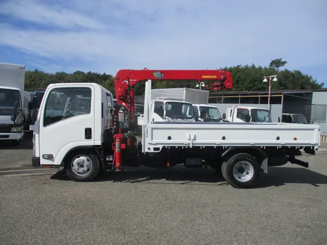 いすゞ エルフ TKG-NMR85AN(2WD)の写真12