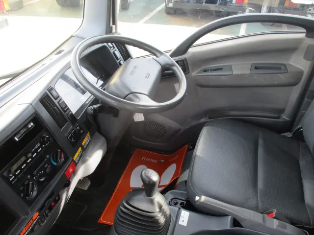 いすゞ エルフ TKG-NMR85AN(2WD)の写真44