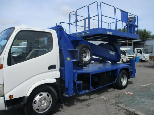日野 デュトロ BDG-XZU344M(2WD)の写真9