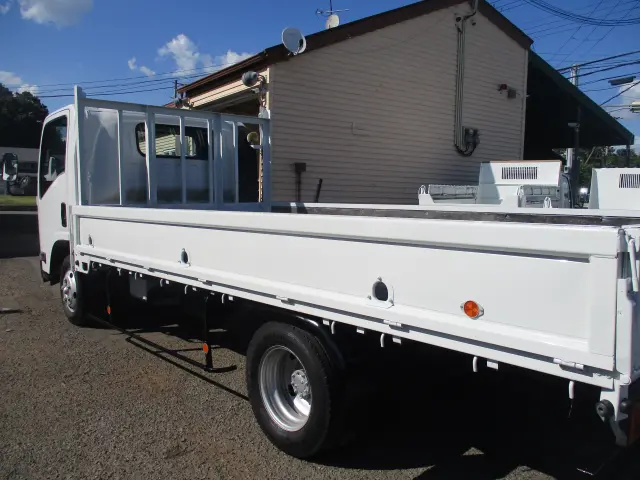 いすゞ エルフ SKG-NPR85AN(2WD)の写真9