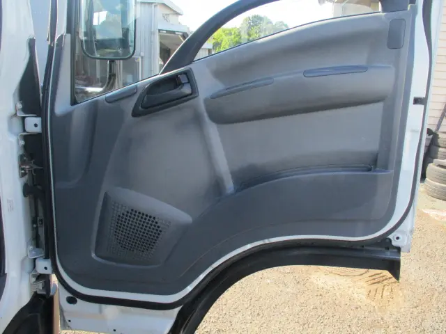 いすゞ エルフ SKG-NPR85AN(2WD)の写真31