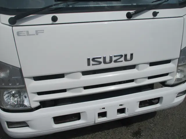 いすゞ エルフ TKG-NPR85AR(2WD)の写真6