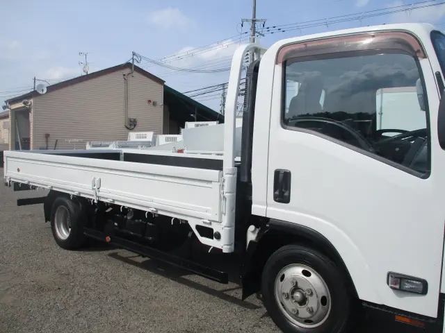 いすゞ エルフ TKG-NPR85AR(2WD)の写真14