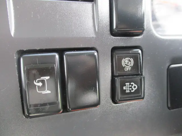 いすゞ エルフ TKG-NPR85AR(2WD)の写真35