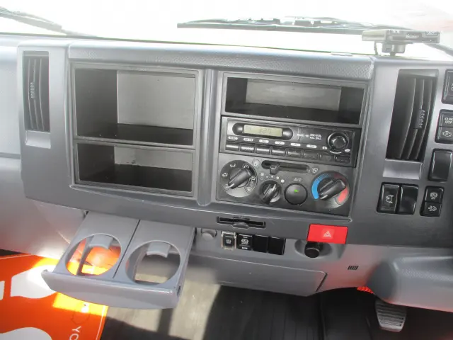 いすゞ エルフ TKG-NPR85AR(2WD)の写真38