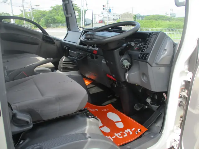 いすゞ エルフ TKG-NPR85AR(2WD)の写真43