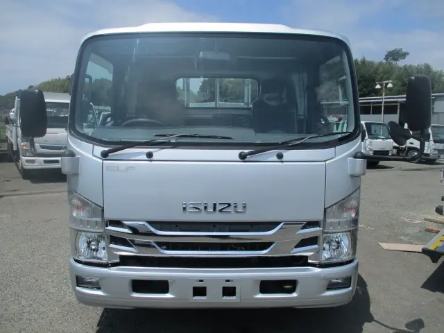 いすゞ エルフ TPG-NPR85AR(2WD)の写真5