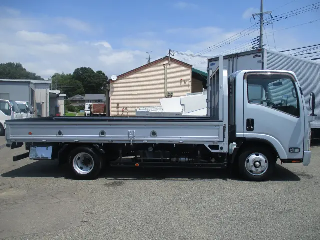 いすゞ エルフ TPG-NPR85AR(2WD)の写真8