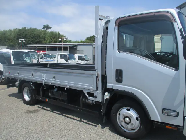 いすゞ エルフ TPG-NPR85AR(2WD)の写真10