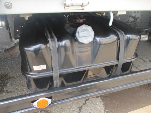 いすゞ エルフ TPG-NPR85AR(2WD)の写真23