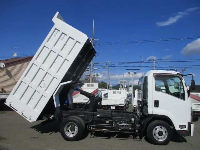 いすゞ フォワード 2PG-FRR90S1(2WD)の写真11