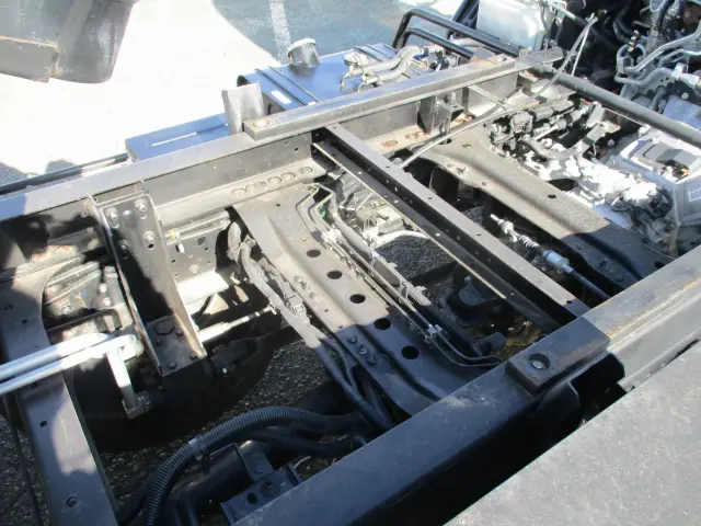 いすゞ フォワード 2PG-FRR90S1(2WD)の写真16