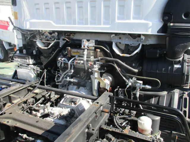 いすゞ フォワード 2PG-FRR90S1(2WD)の写真17